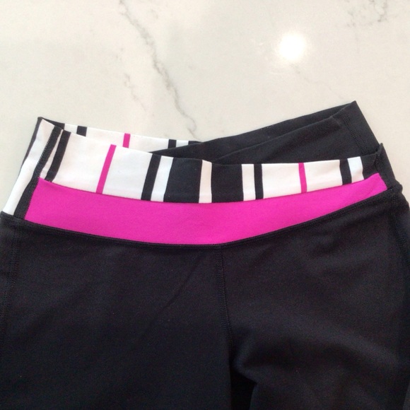 Lululemon Astro Pants, flare leggings, 4 regular, NWOT. - Picture 2 of 8